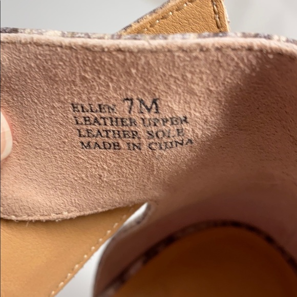 Halston leather heel with snakeskin pattern - Picture 6 of 7